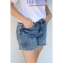 Load image into Gallery viewer, The Sandi Denim Shorts
