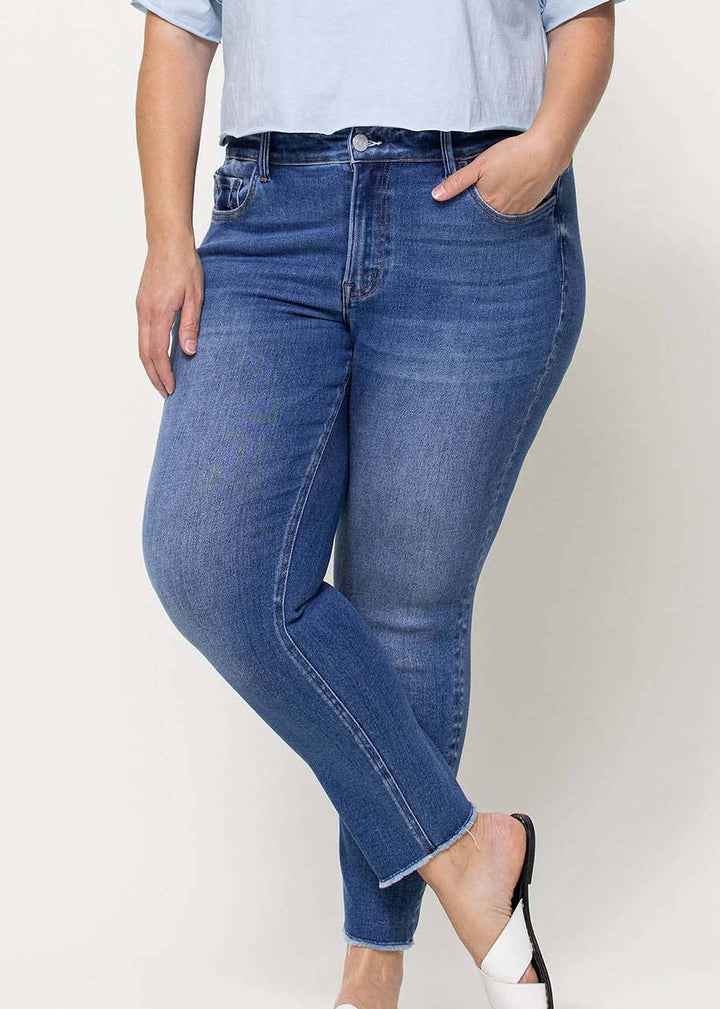 PLUS SIZE MID RISE RAW HEM CROP SKINNY JEANS
