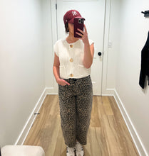 Load image into Gallery viewer, Leopard Print Barrel Jeans
