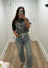 Load image into Gallery viewer, Pale Indigo Barrel Jeans
