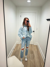 Load image into Gallery viewer, Light Denim Oversized Jacket
