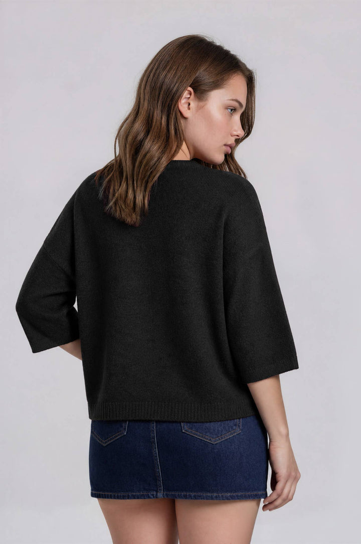 Fall Classic Half Sleeve Sweater | Black + Burgundy