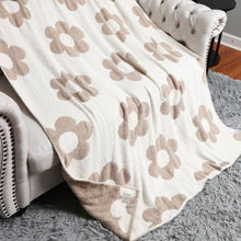 Load image into Gallery viewer, Daisy Pattern Print Cozy Soft Throw Blanket | Beige
