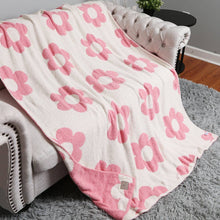 Load image into Gallery viewer, Daisy Pattern Throw Blanket | Pink | Restock
