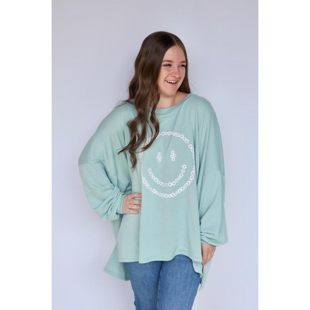 The Smiley Top - ONE LEFT
