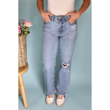 Load image into Gallery viewer, Everyone&#39;s Favorite Jeans
